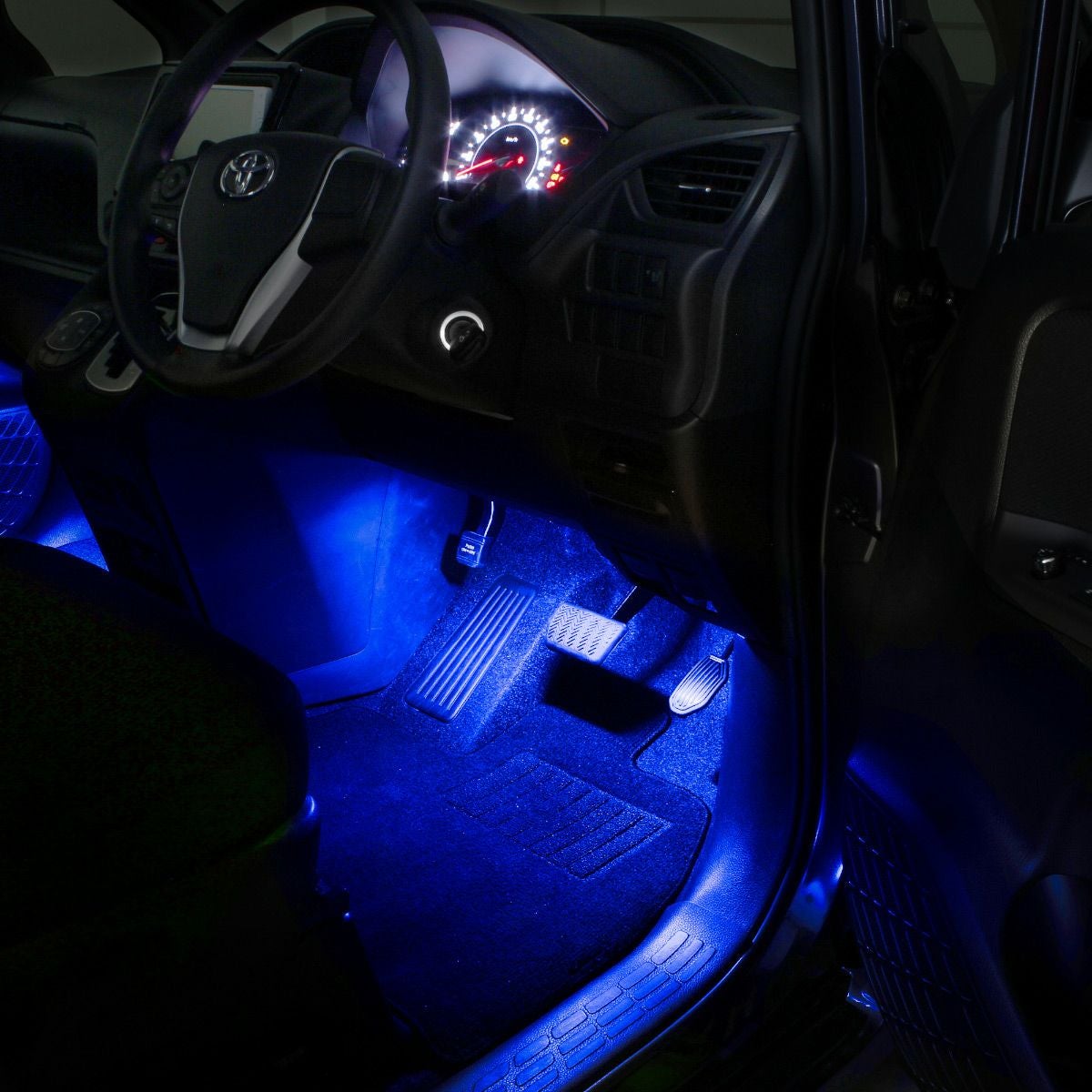ノア/ヴォクシー/エスクァイア(ZWR80/ZRR80)専用LEDフットライトキット