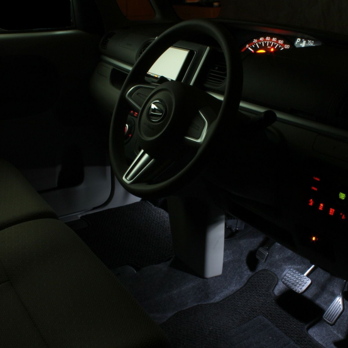 タント/タントカスタム(LA600S/LA610S）マイナーチェンジ前専用LED