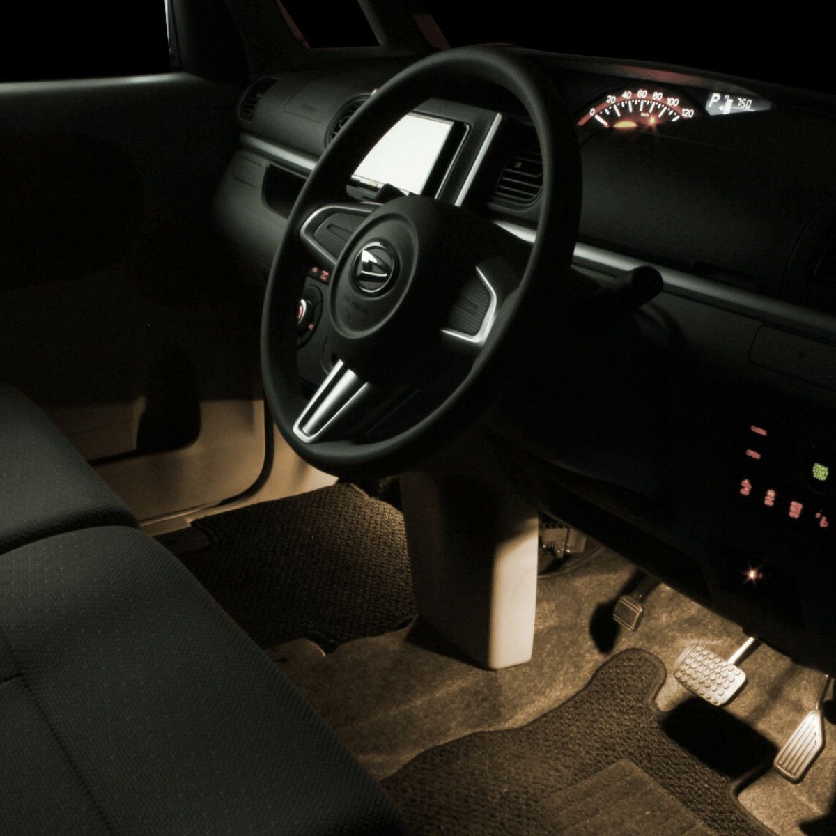 タント/タントカスタム(LA600S/LA610S）マイナーチェンジ前専用LED
