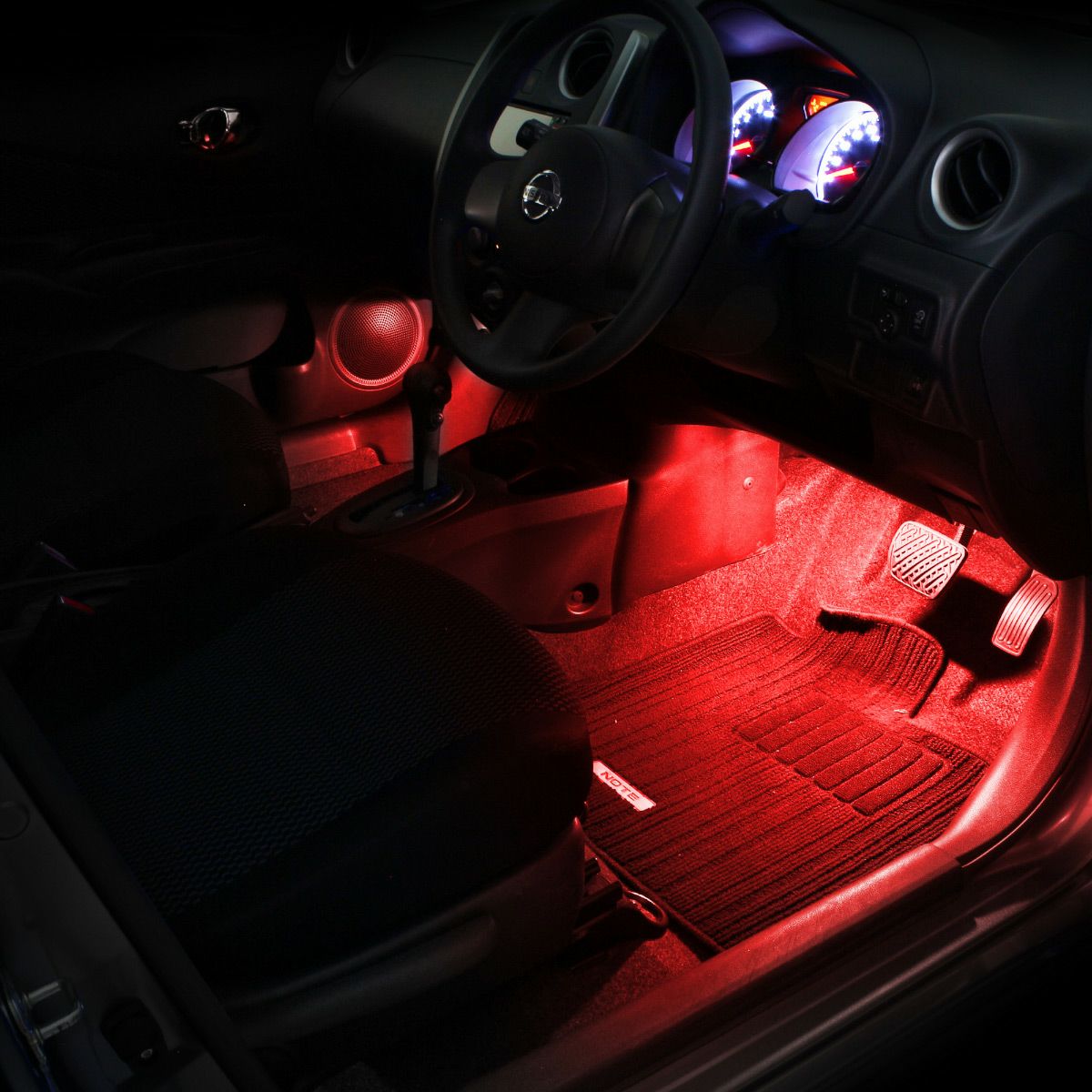 ノート/ノート e-POWER(E12/NE12)専用LEDフットライトキット