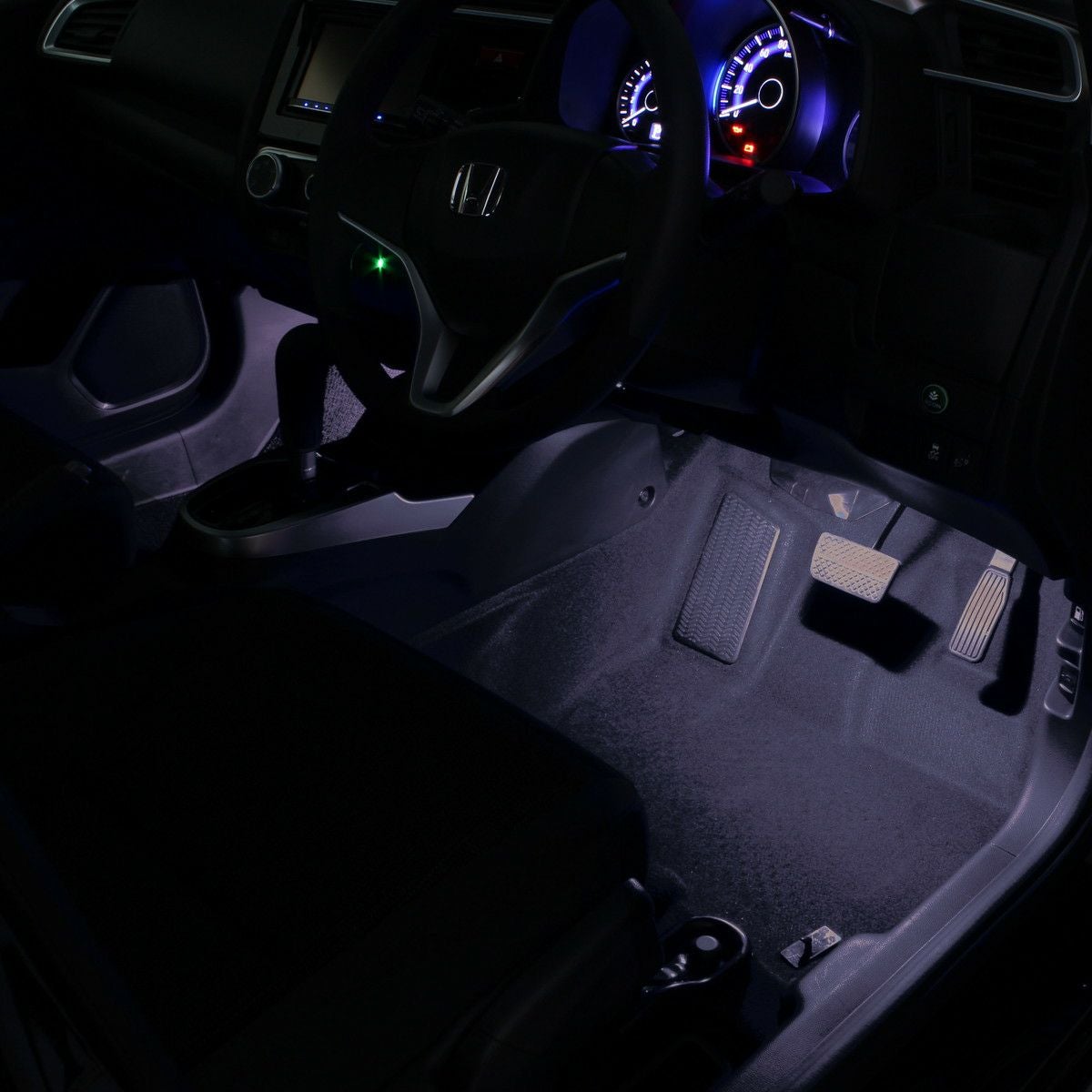 フィット/フィットハイブリッド(GK/GP5/GP6)専用LEDフットライトキット