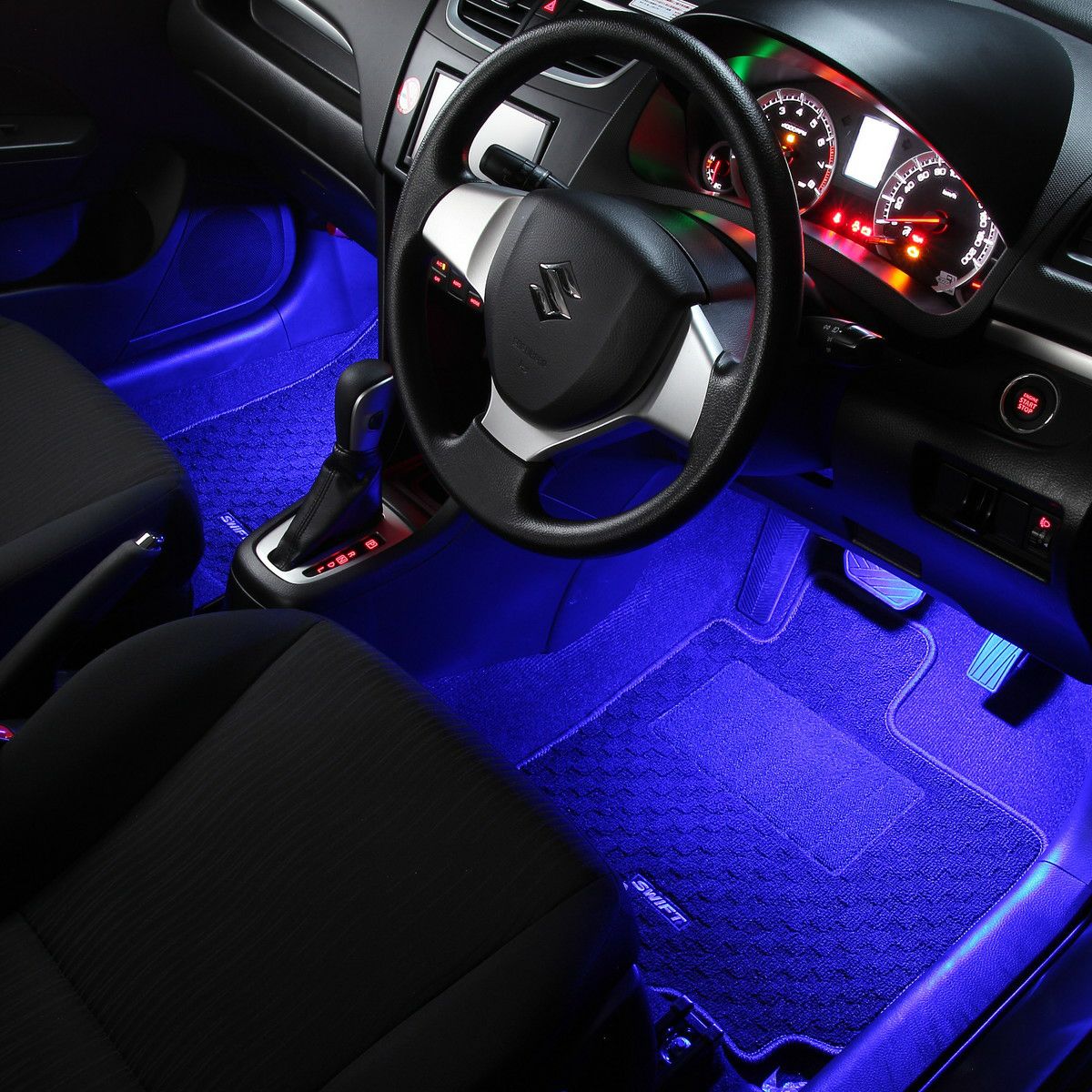 スイフト(ZC72/ZD72)専用LEDフットライトキット | エーモン公式