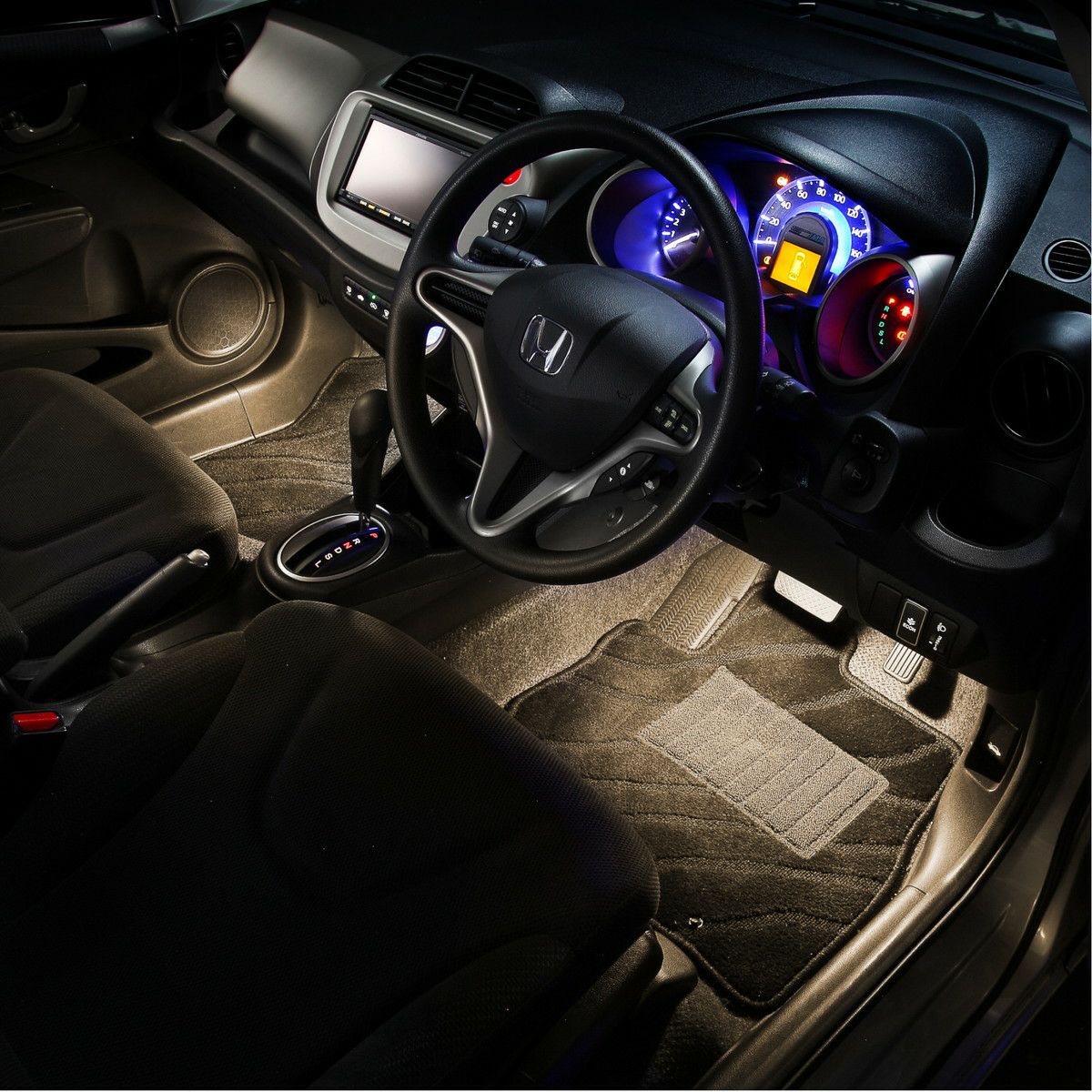 フィット/フィットハイブリッド(GE/GP1/GP4)専用LEDフットライトキット