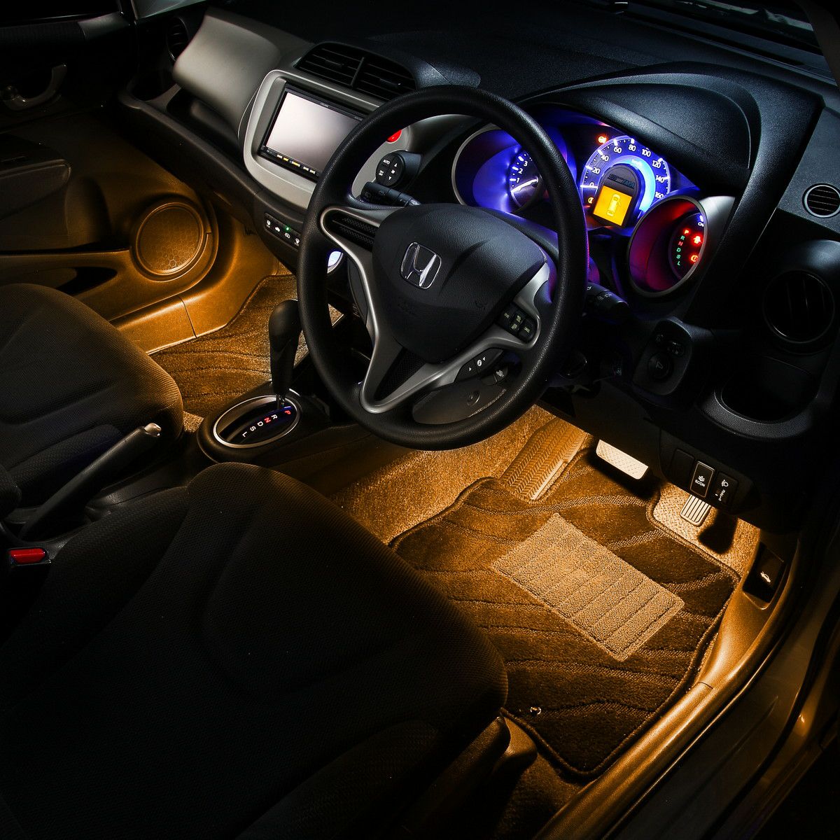 フィット/フィットハイブリッド(GE/GP1/GP4)専用LEDフットライトキット